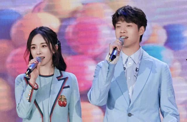 娱乐圈吃瓜微博大v,吃瓜背后的真相与内幕  第3张 娱乐圈吃瓜微博大v,吃瓜背后的真相与内幕  第3张