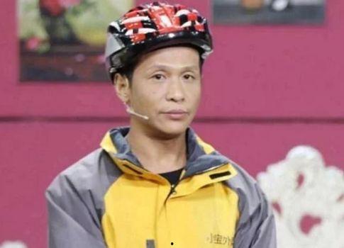 宋小宝爆料忘词视频,搞笑瞬间引网友热议  第2张