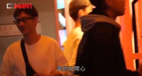 两个狗仔爆料视频播放,明星幕后花絮大曝光！